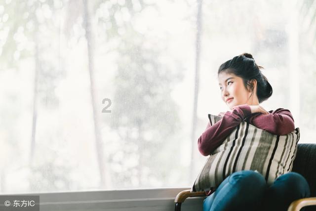 杜淳体谅老婆辛苦，奖励王灿2万5LV新款包，买单得样子太帅了