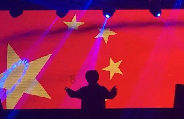 书塔叠叠高