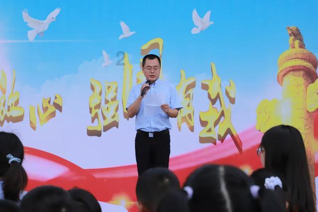 项羽分封是历史的倒退,分封不公诱使诸侯反叛,最终走向崩溃