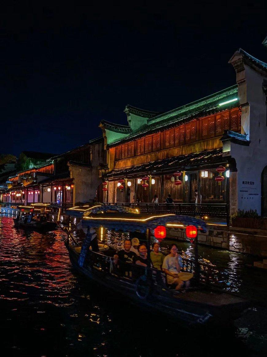 想当白鹿等艺人的宣传？面试问题曝光！白敬亭宋轶恋情处理成考题
